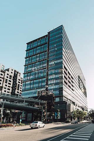 潤泰松山車站大樓B棟