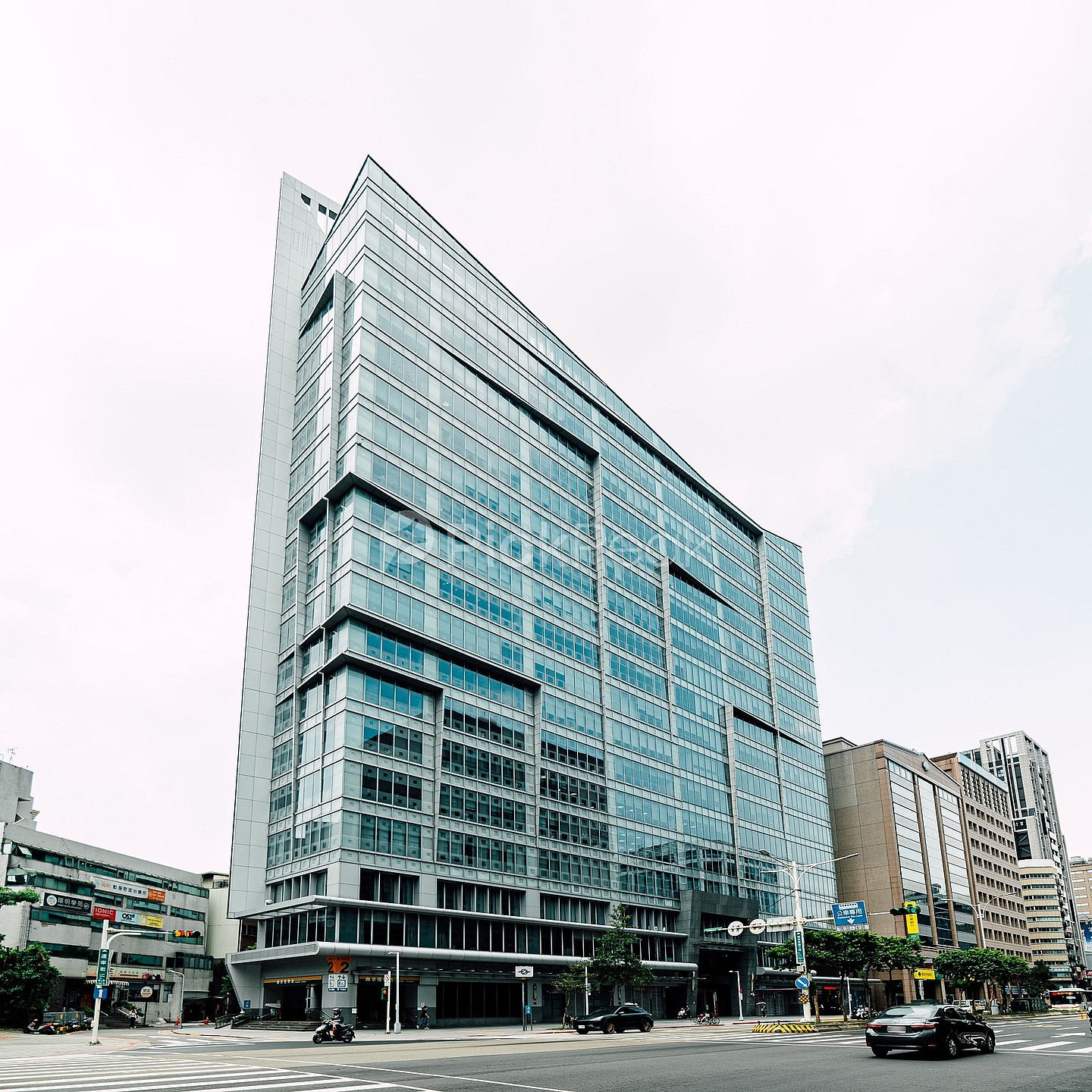 Building Image