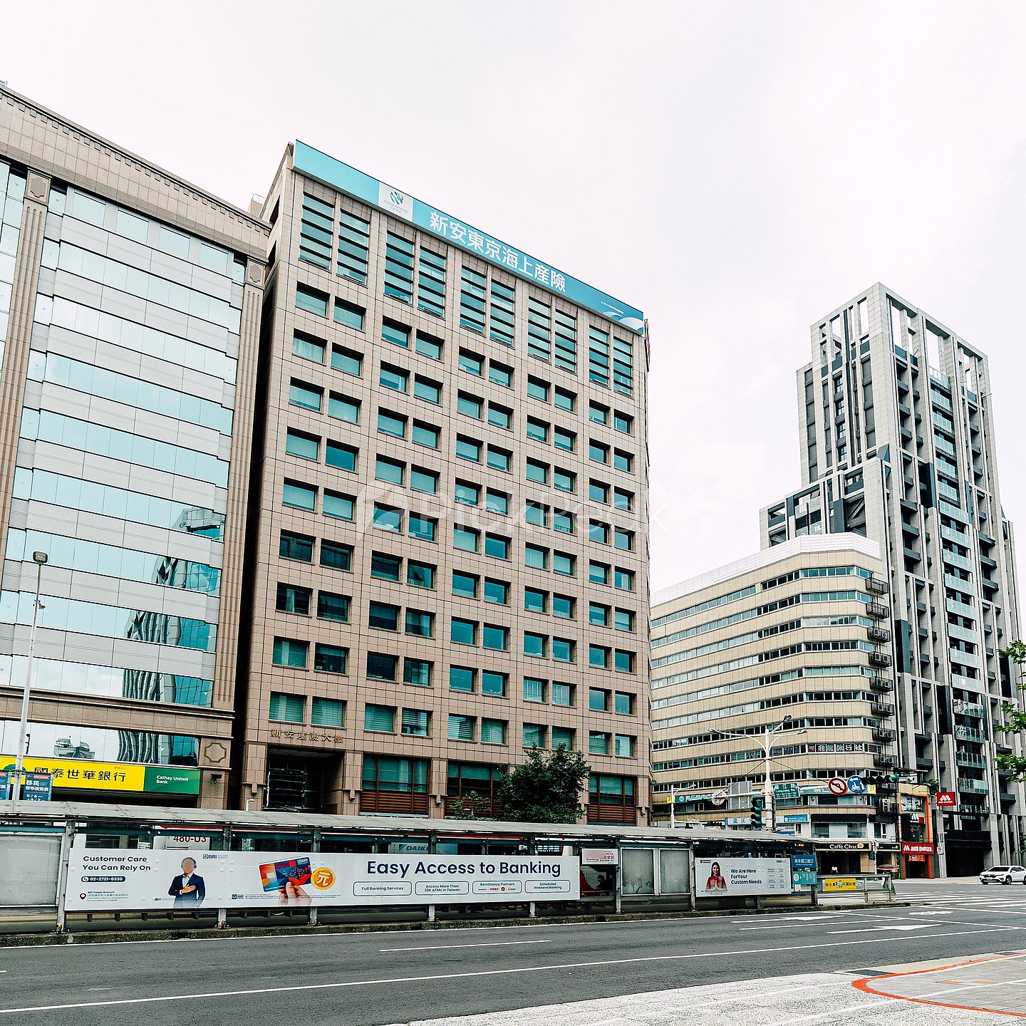 新安產險大樓