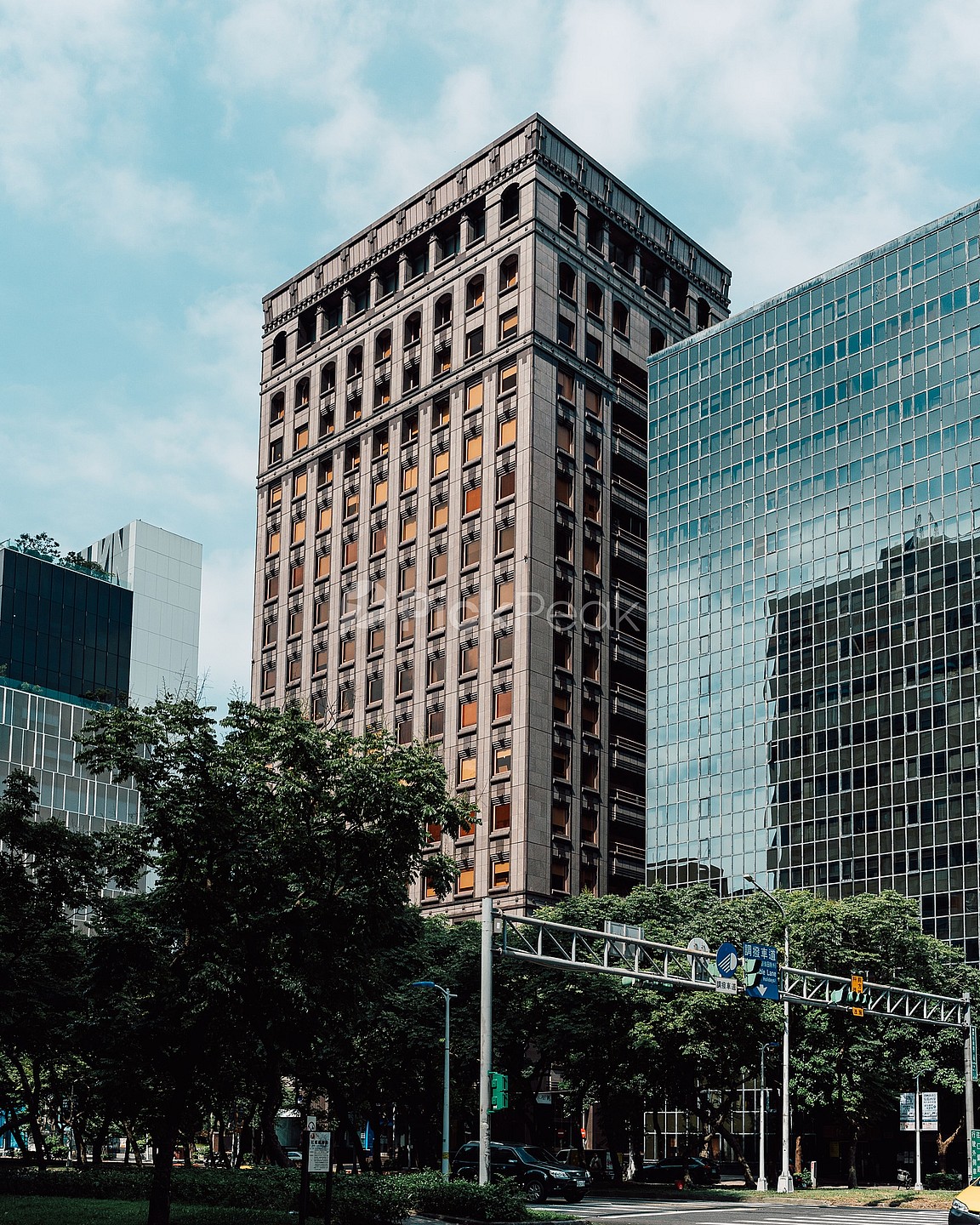 Building Image