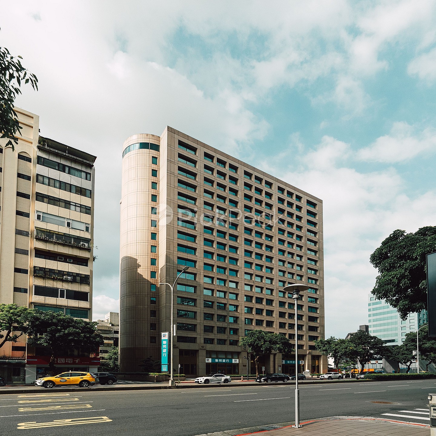 聯邦企業大樓